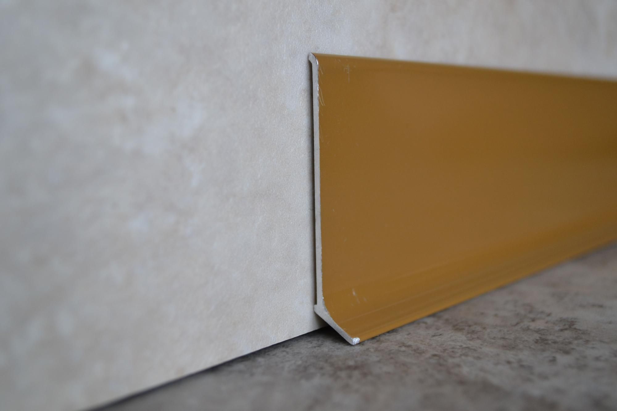 Плинтус алюминиевый L-образный золотой (2500*11*60 мм) — купить в Березовском