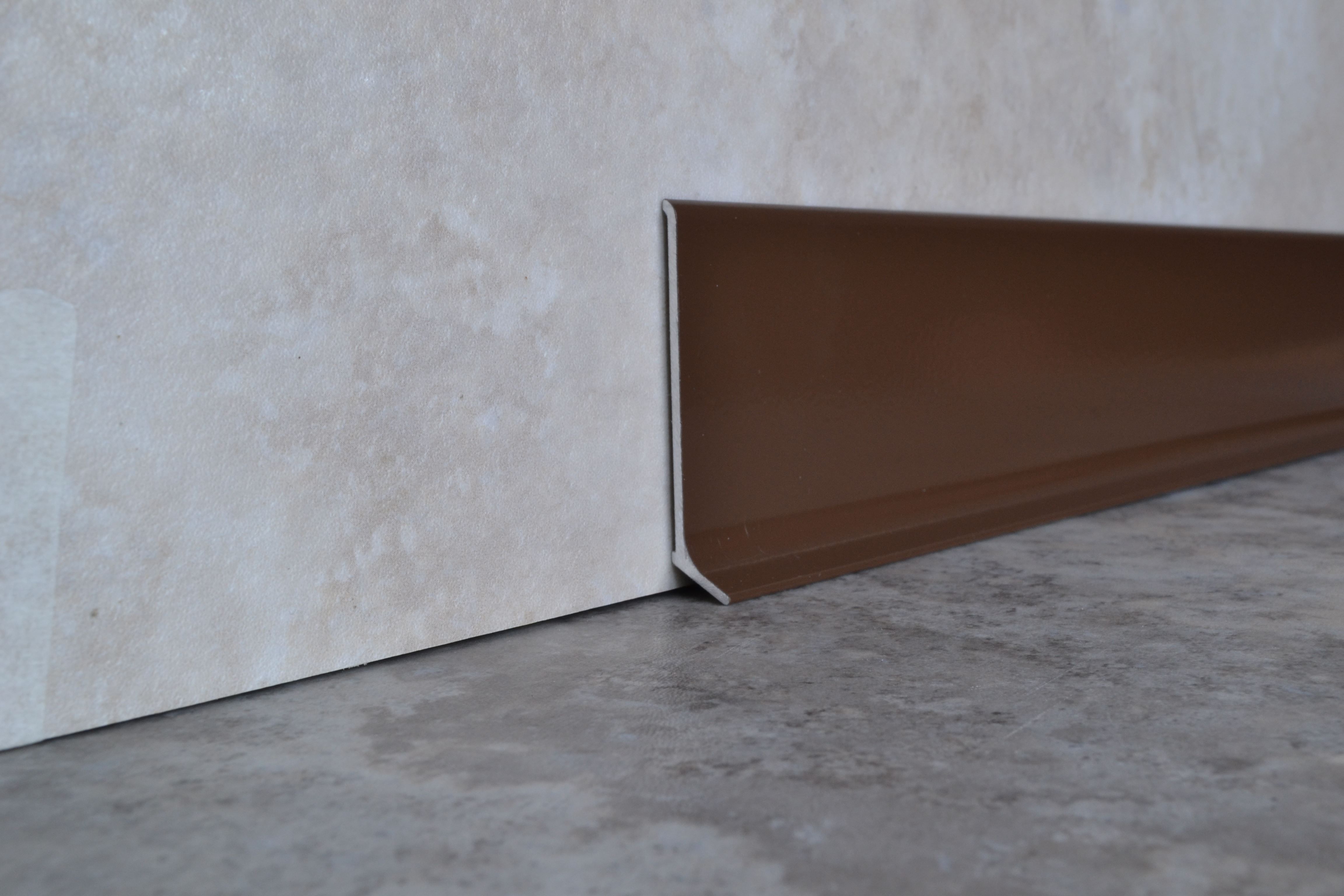 Плинтус алюминиевый L-образный шоколад (2500*11*60 мм) — купить в Березовском