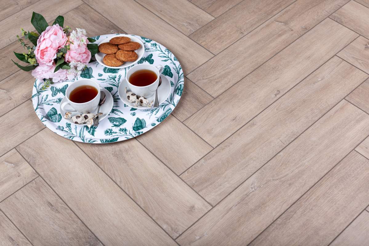 Замковая ПВХ плитка "Aberhof" Carmelita 0532 (615*123*5 мм) — купить в Березовском