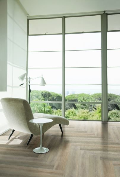 Кварцвиниловая плитка "LG" Орешник классический (1200*180*2 мм) — купить в Березовском