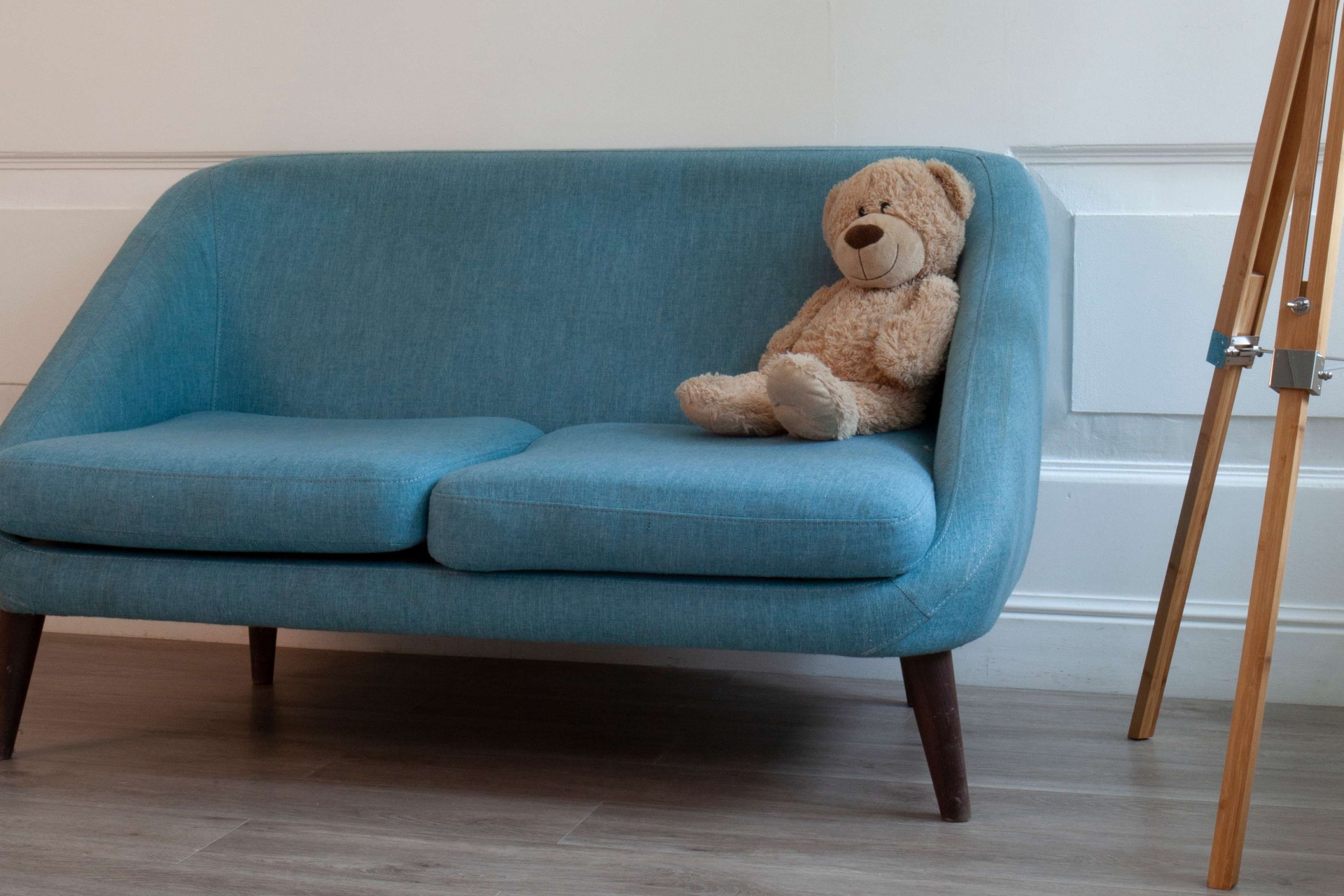 Усовершенствованная кварц-виниловая плитка «Damy Floor» Дуб Горный (1227*187*2,5 мм) — купить в Березовском