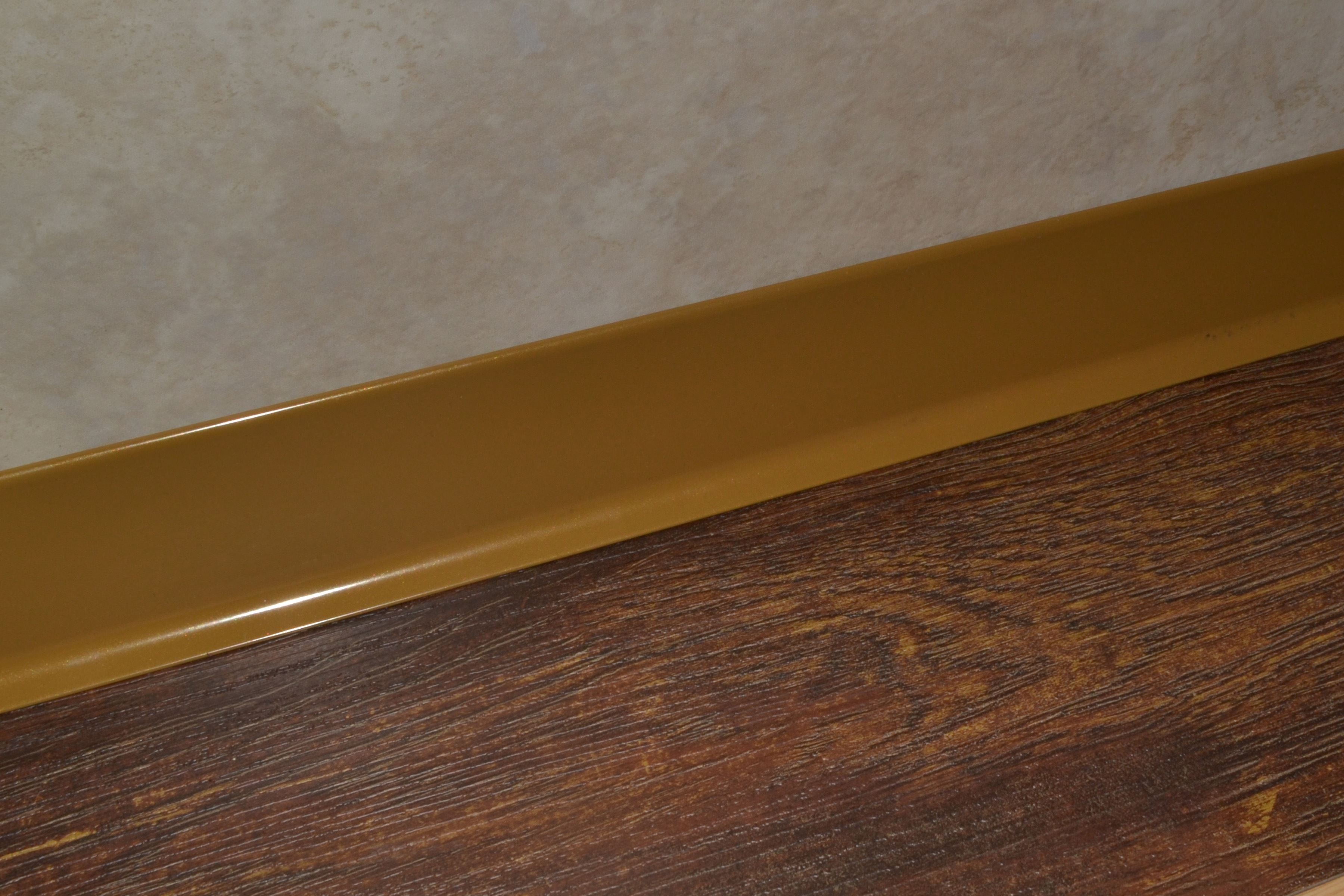 Плинтус алюминиевый L-образный золотой (2500*11*60 мм) — купить в Березовском