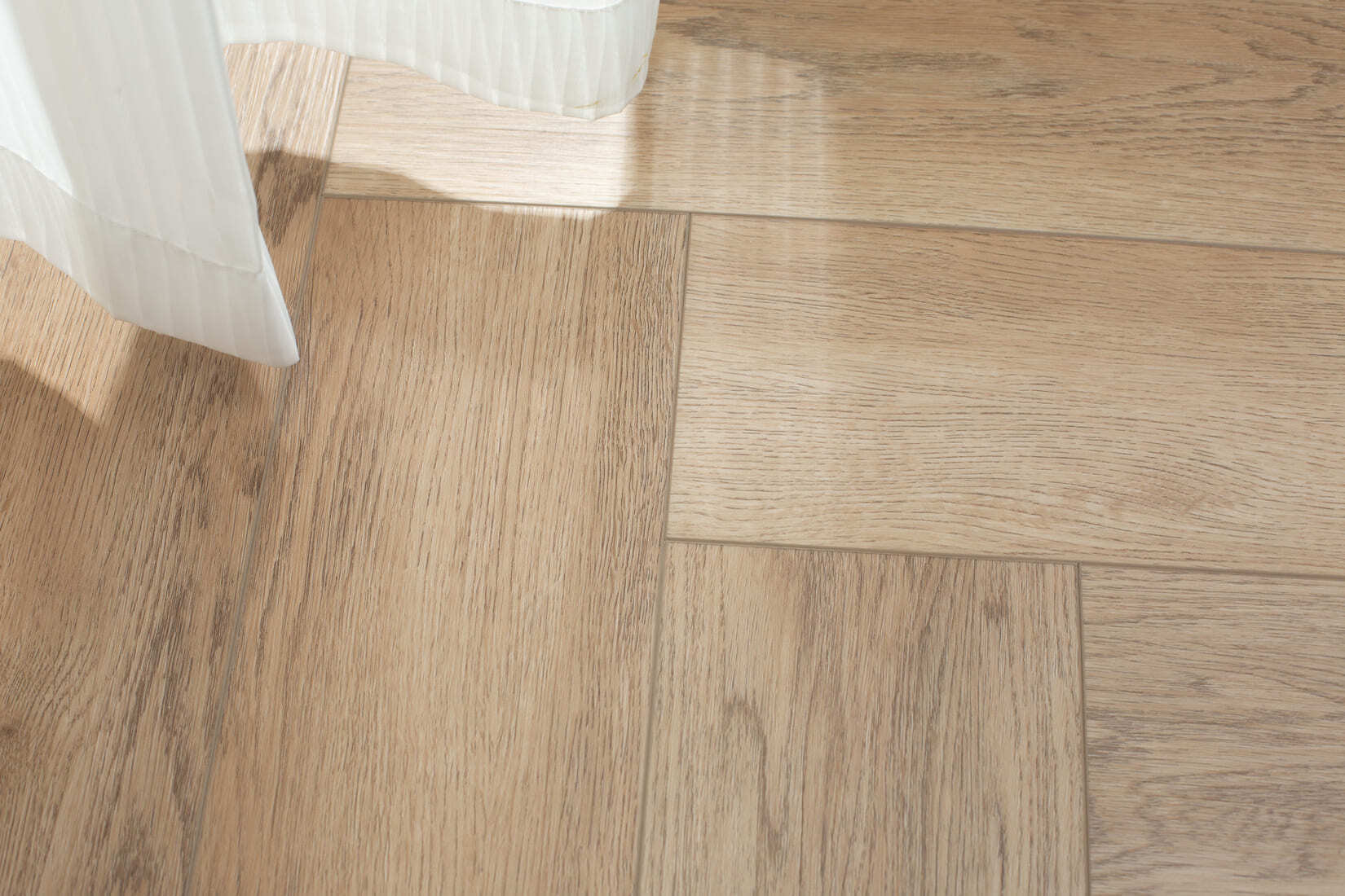 Плитка SPC "OneFloor" 3028 А,В  ЁЛКА (640*128*4 мм) — купить в Березовском