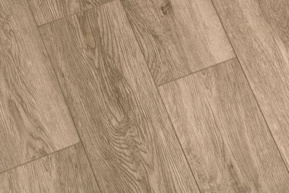 LVT плитка "Profield" Дуб Мадейра (915,4*152,4*2,5 мм) — купить в Березовском
