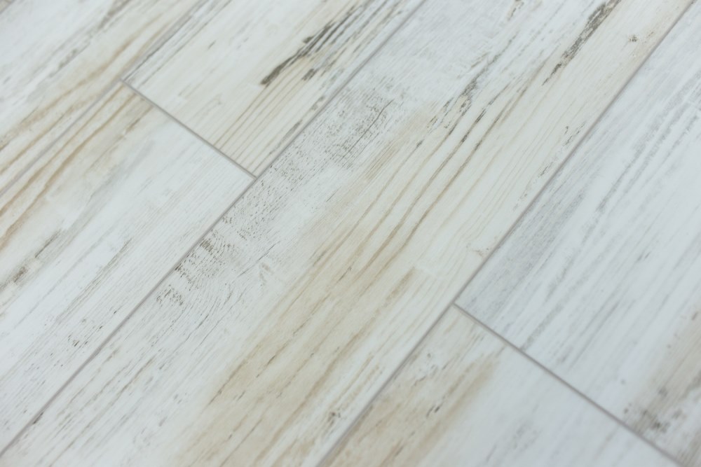 Замковая ПВХ плитка "Art Tile" Берёза Прованс (1220*152*5 мм) — купить в Березовском